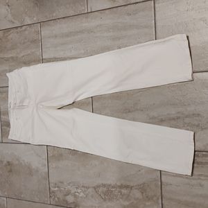 Lila Ryan White jeans